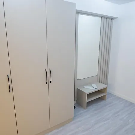 White Titanic Sea View Apartman *